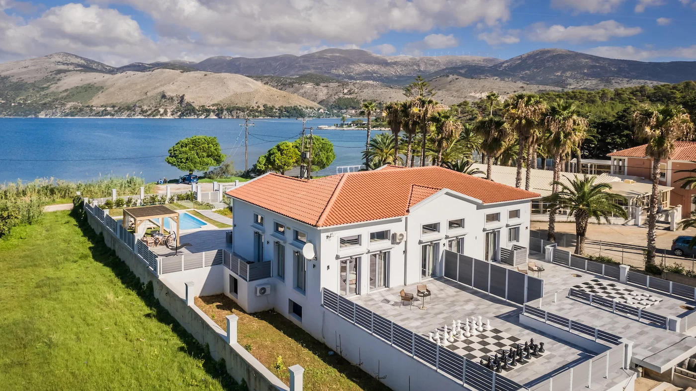 Lighthouse Villas in Kefalonia, close to town center and landmarks